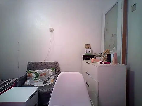 Julia54391 live sex cam