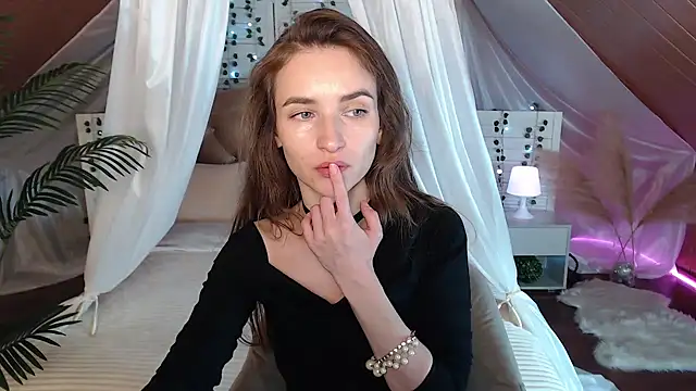 LilianMillion's web cam