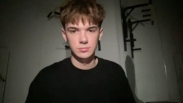 Milk_Guy live sex cam