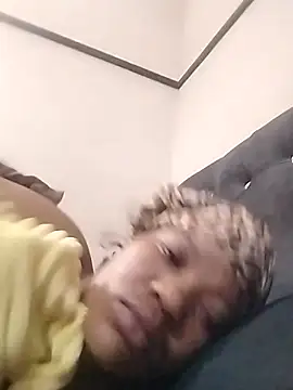 CaramelBoootie's cam snapshot