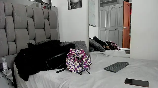 KatheFox_'s cam snapshot