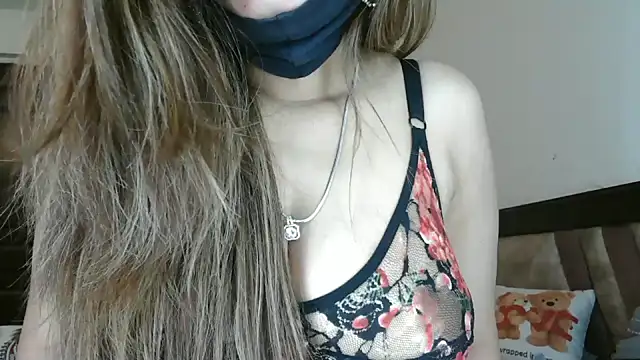 Meadow_Rain's cam snapshot