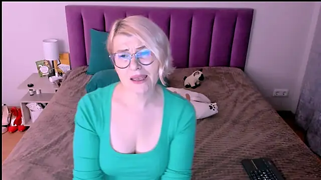 sabrinamacmarren's cam snapshot