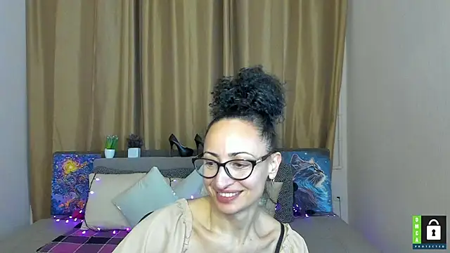 Arianasweety23's cam snapshot