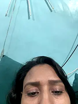 heenashai's cam snapshot