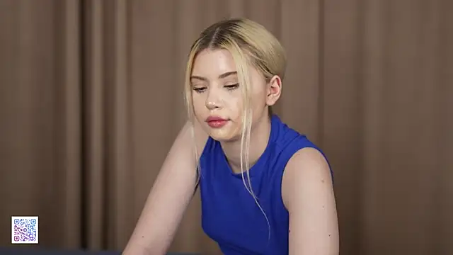 AshleyNikoo's web cam