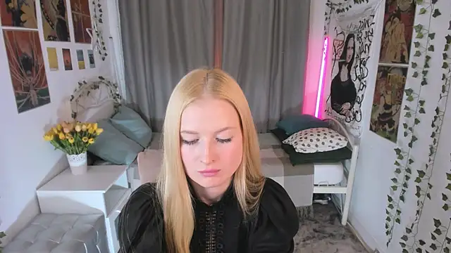 Laly_Peach's cam snapshot