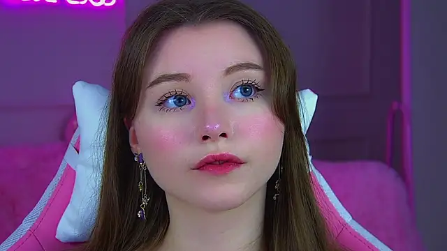 KeiraAsti's cam snapshot