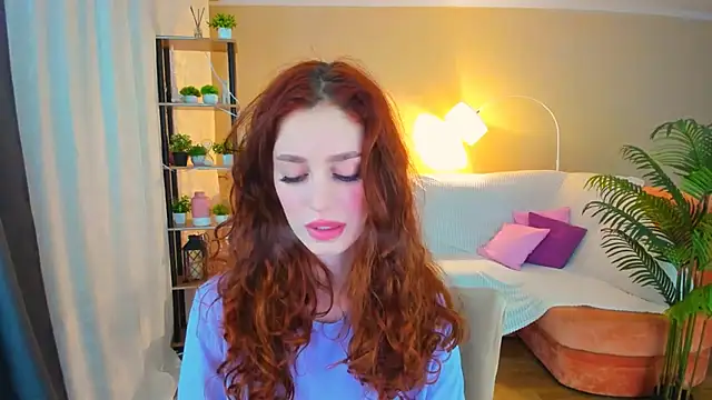 ChristinaConteeree's cam snapshot