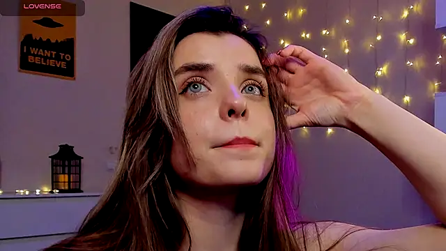 CharmingVixen's cam snapshot