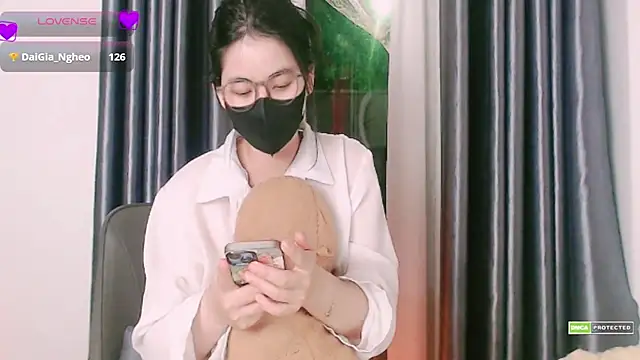 _Lov_Lynh's cam snapshot