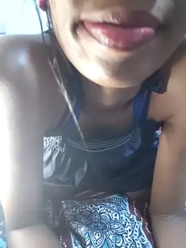 BunnyBloom25's cam snapshot