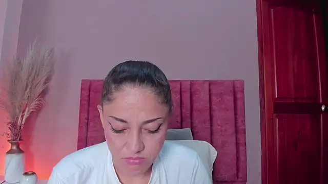 EloiseQuinn's cam snapshot