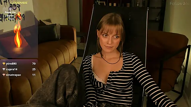 KiraMontoya live sex cam