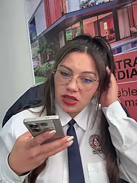 LIZ-06_'s cam snapshot