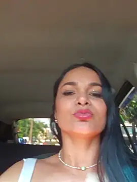 CataleyaRusso's cam snapshot