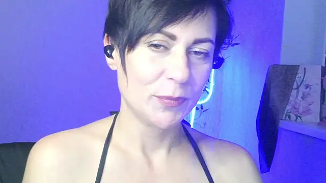 Ashley_Brookss's cam snapshot