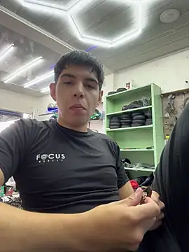 Stick_ledom live sex cam