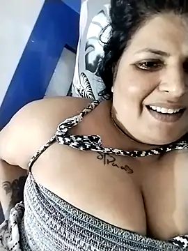 Jann_Riya333's cam snapshot