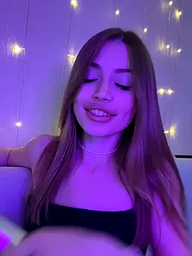 Elizabeth_Tay's cam snapshot