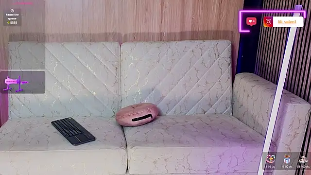 Lilieth_Hot_'s cam snapshot