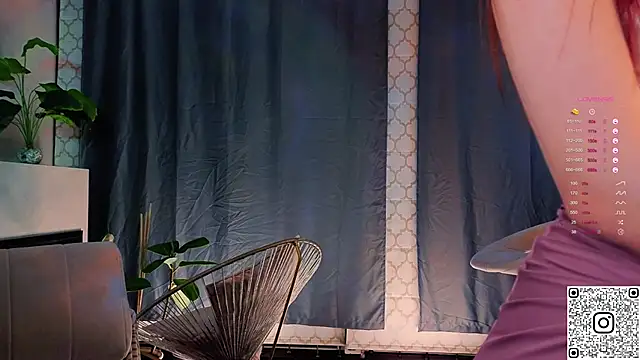 GildedKitten's cam snapshot