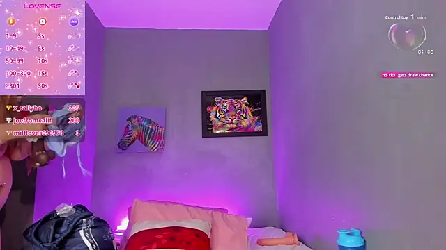 scarletmorgan2218's cam snapshot