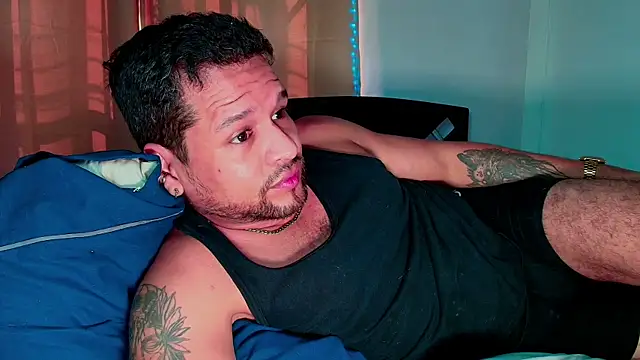 LucasGaeel's cam snapshot