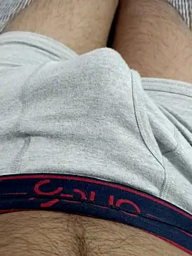 Hornyucum4me's cam snapshot