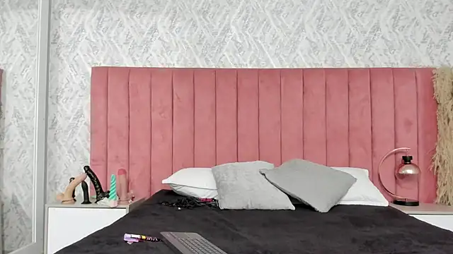 PeytonFoy's cam snapshot