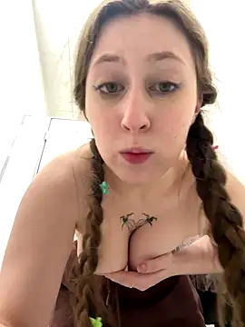 FroggyAnna's cam snapshot