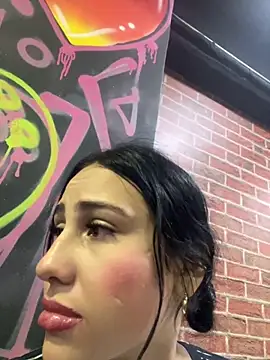 katalellahot03's cam snapshot