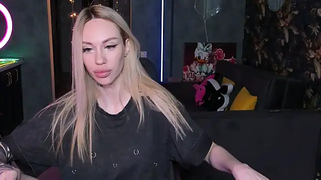 Blckmirrorr's cam snapshot