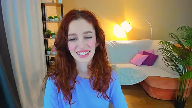 ChristinaConteeree's cam snapshot