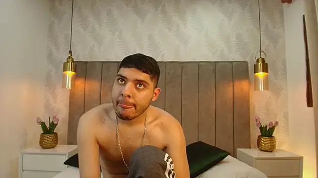 Victoria_606's cam snapshot