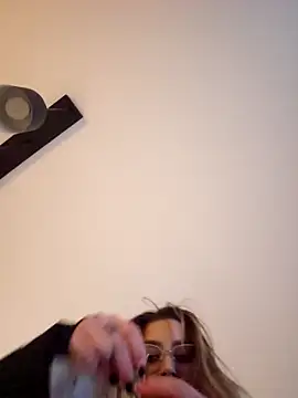 LilyOrion live sex cam