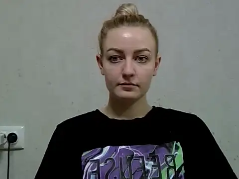 KelGrov2's cam snapshot