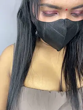 __Thenmozh__'s cam snapshot