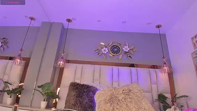 ArianaGolden's cam snapshot