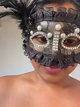 Bella_Luna18's cam snapshot