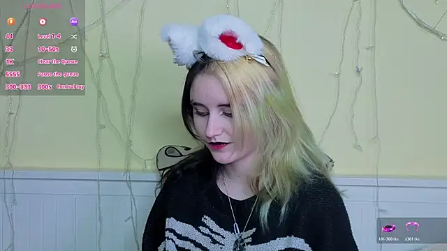 PortiaHedge's cam snapshot