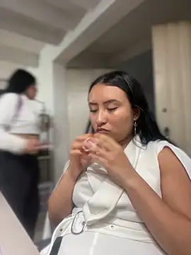 Venus_Rivers's cam snapshot