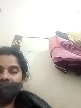 JULEE-740's cam snapshot