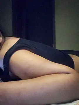 Love_bitsss's cam snapshot