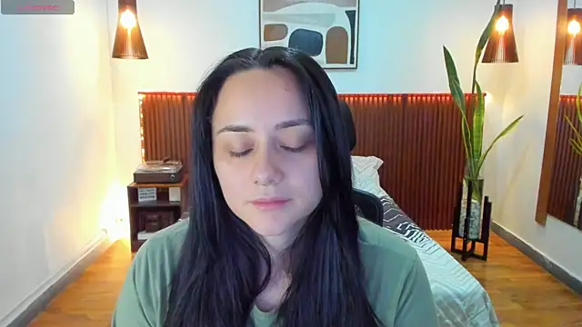 KatherineBond live sex cam