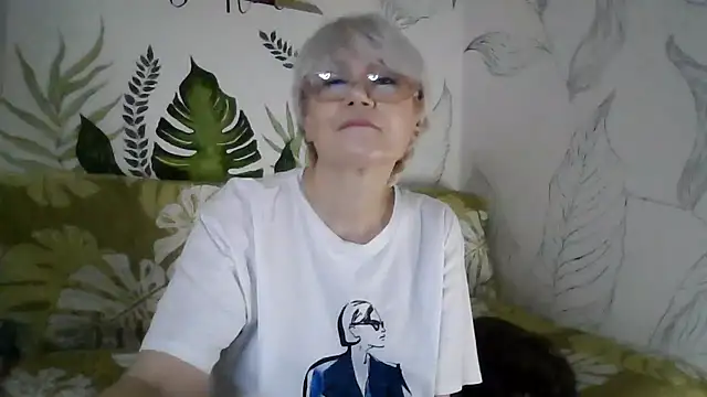 Catty_Lady's cam snapshot