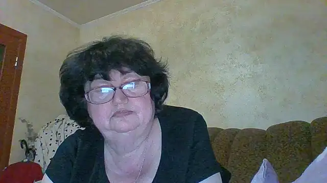 MilaSky5303's cam snapshot