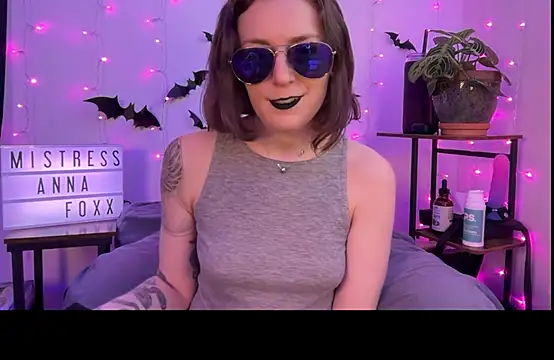 mistressannafoxx's cam snapshot