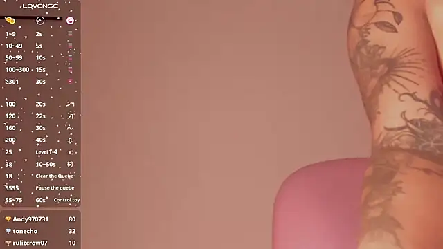 Ashleyroys_111's cam snapshot