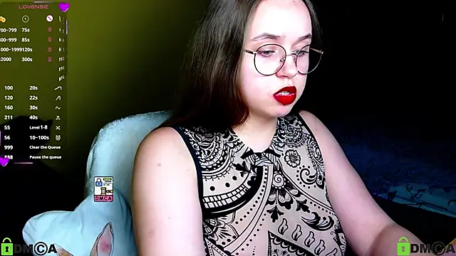 Lilysweet13 live sex cam